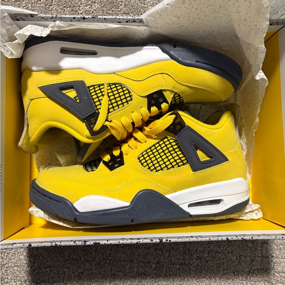 Jordan Air 4 Retro in Yellow and Blue